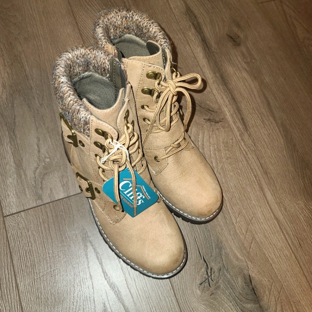 Cliffs by white mountain snow boots (brand new)